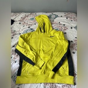 nike sweatshirt